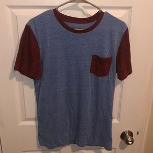 Men's L Blue/Red Lightweight Crewneck Tee w/ Pocket